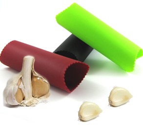 garlic peeler